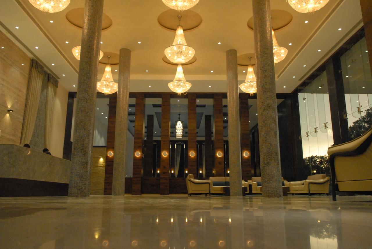 Hotel The Arindum Katni Екстериор снимка